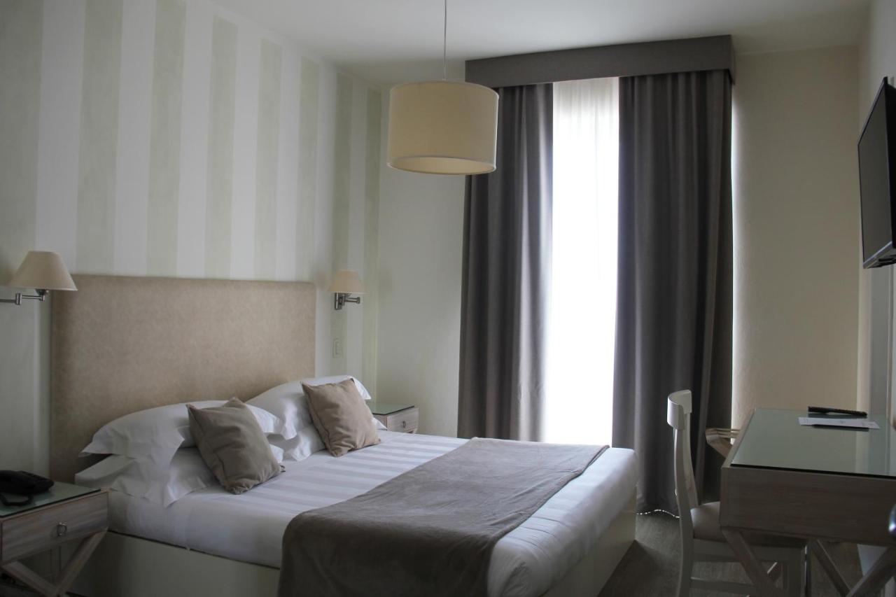 Hotel Bijou ฟอร์เต เดย์ มาร์มี ภายนอก รูปภาพ