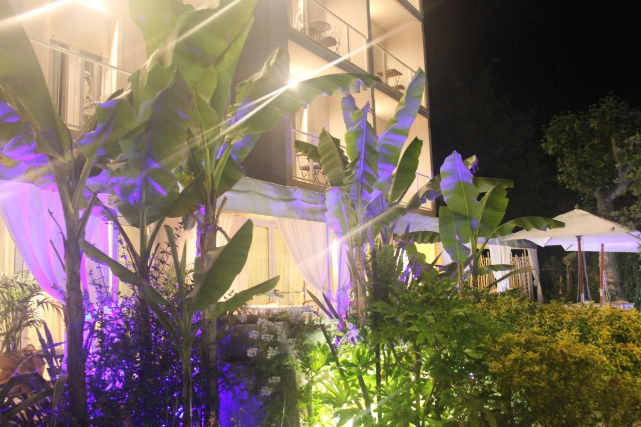 Hotel Bijou ฟอร์เต เดย์ มาร์มี ภายนอก รูปภาพ