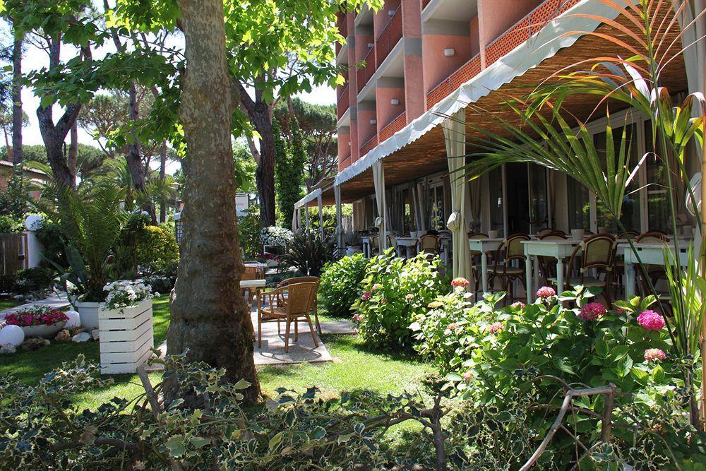 Hotel Bijou ฟอร์เต เดย์ มาร์มี ภายนอก รูปภาพ